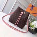 B1P20E81 Popular  leather bag 