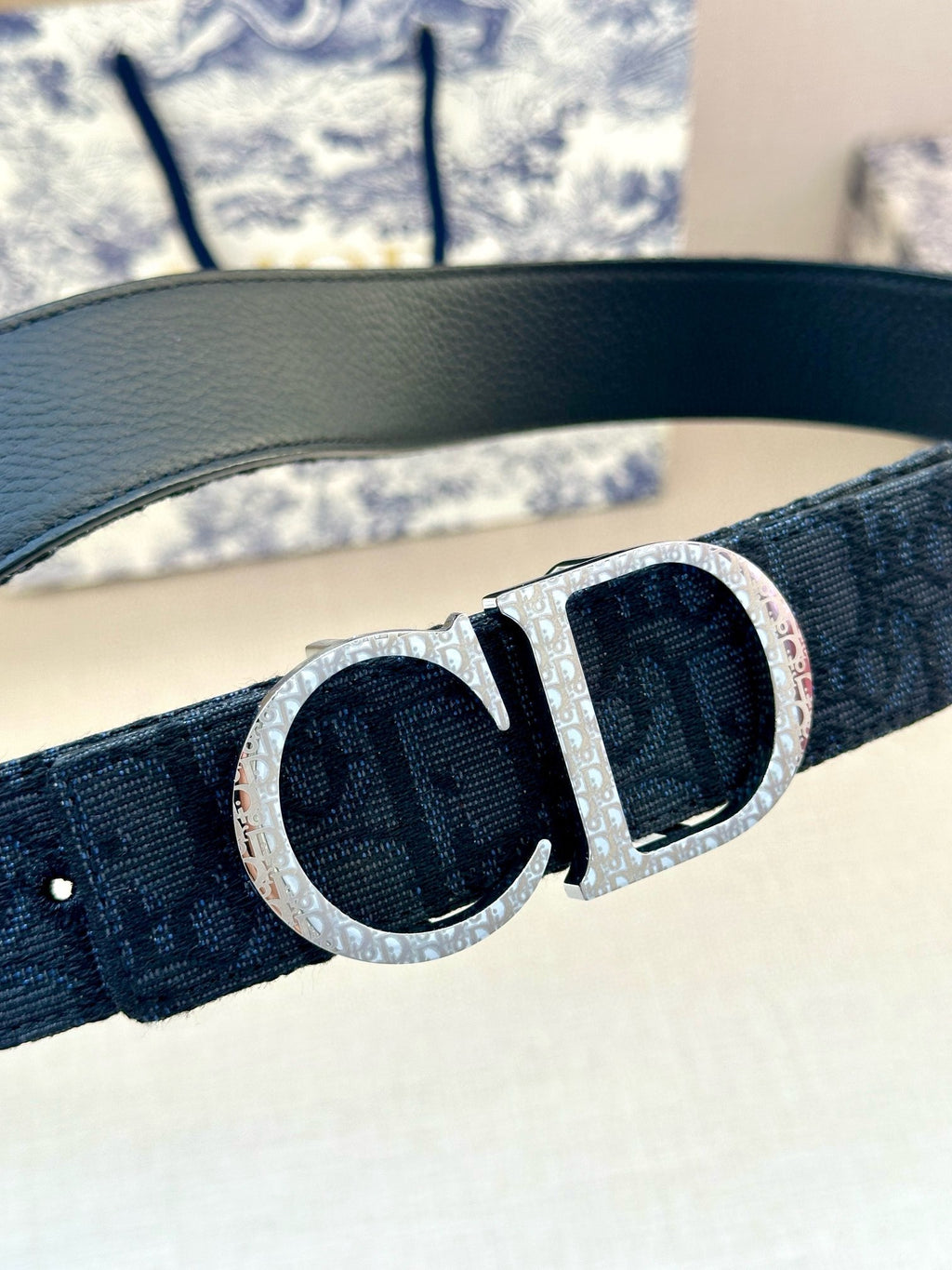 P1R55D206 Popular   High quality belt With full package