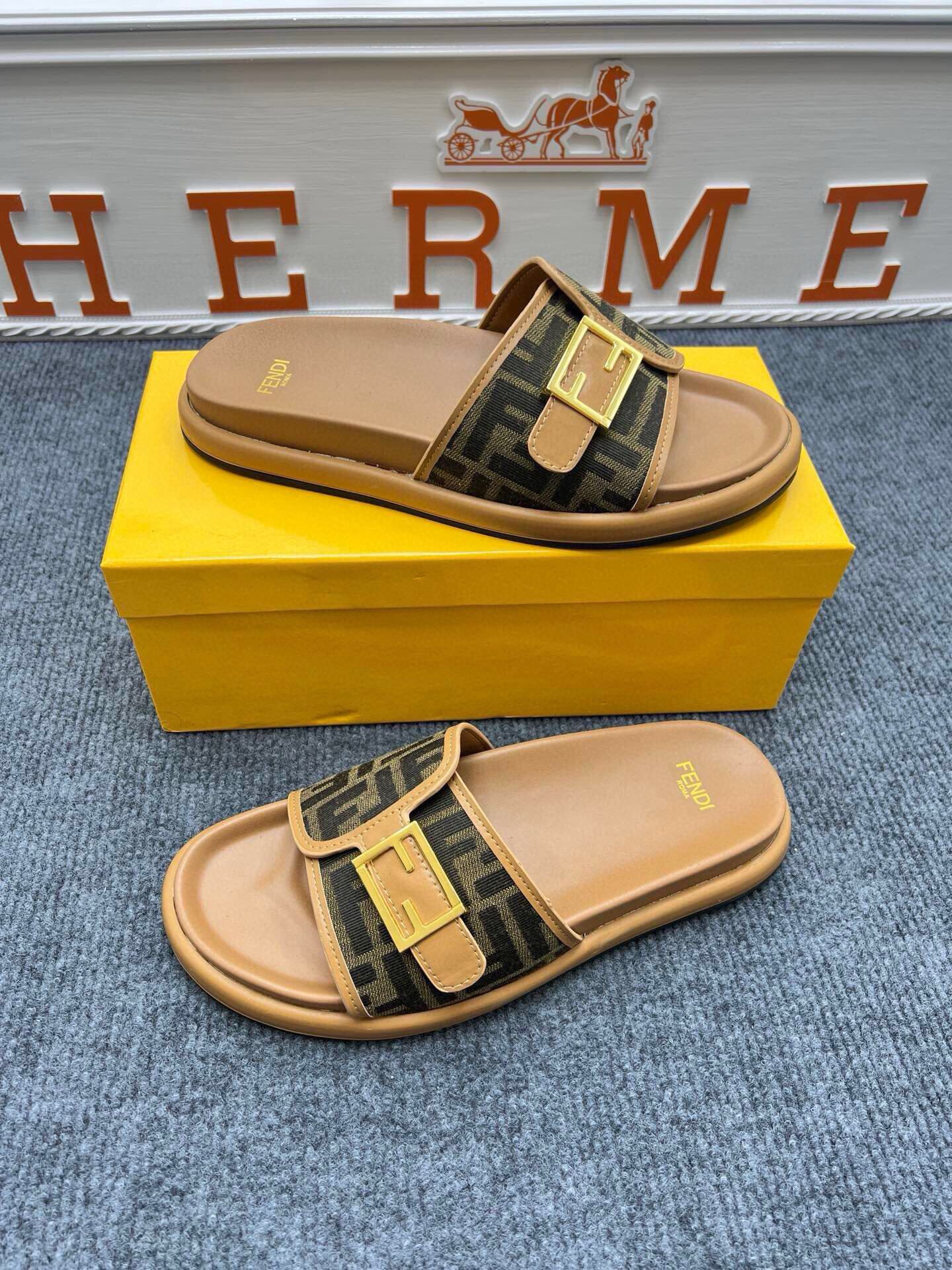 Z5ZF37 Popular slippers