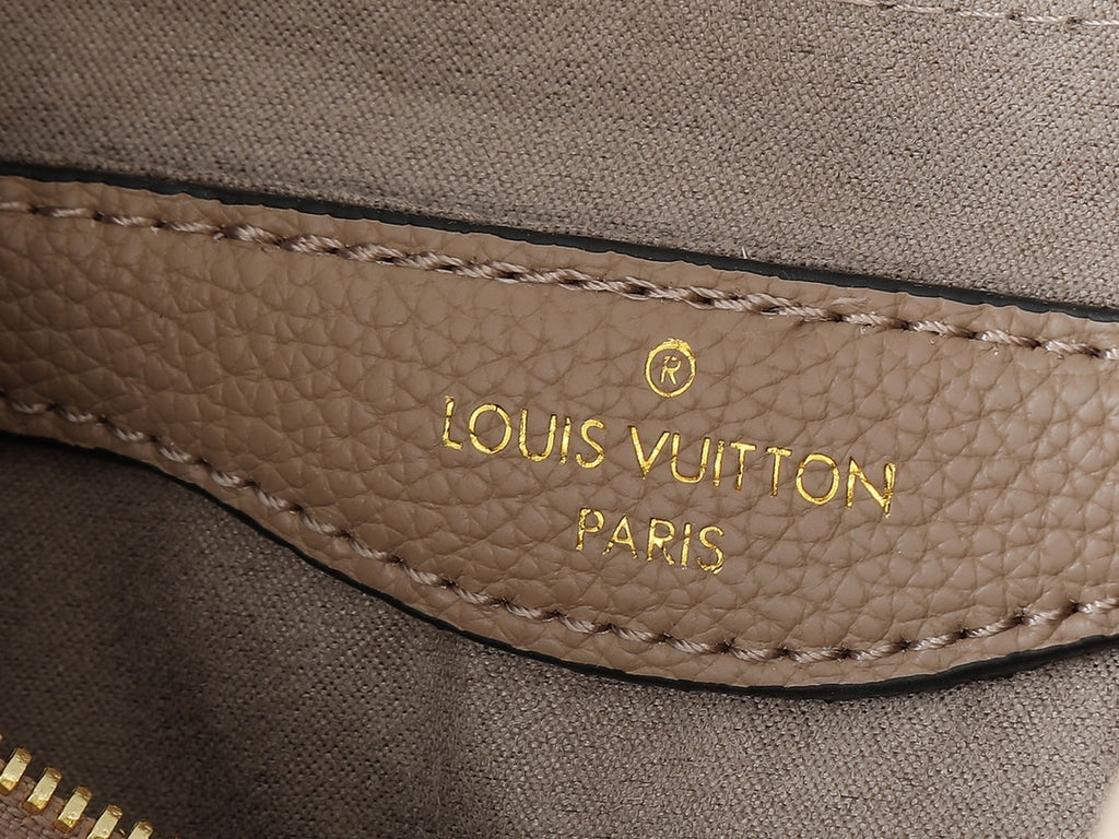 B1R76E48 Popular leather bag