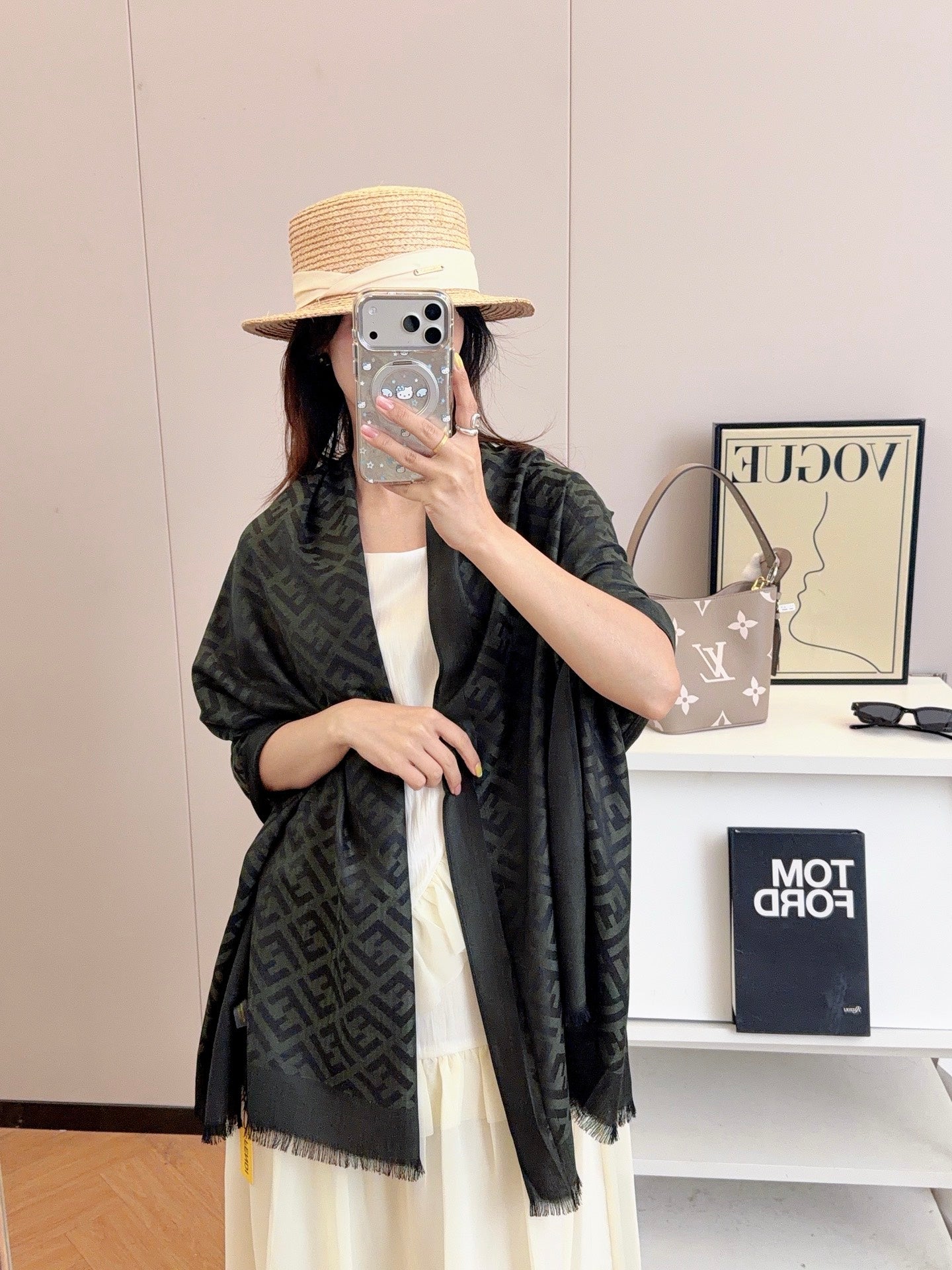 W1N36F16 Popular Silk Scarve