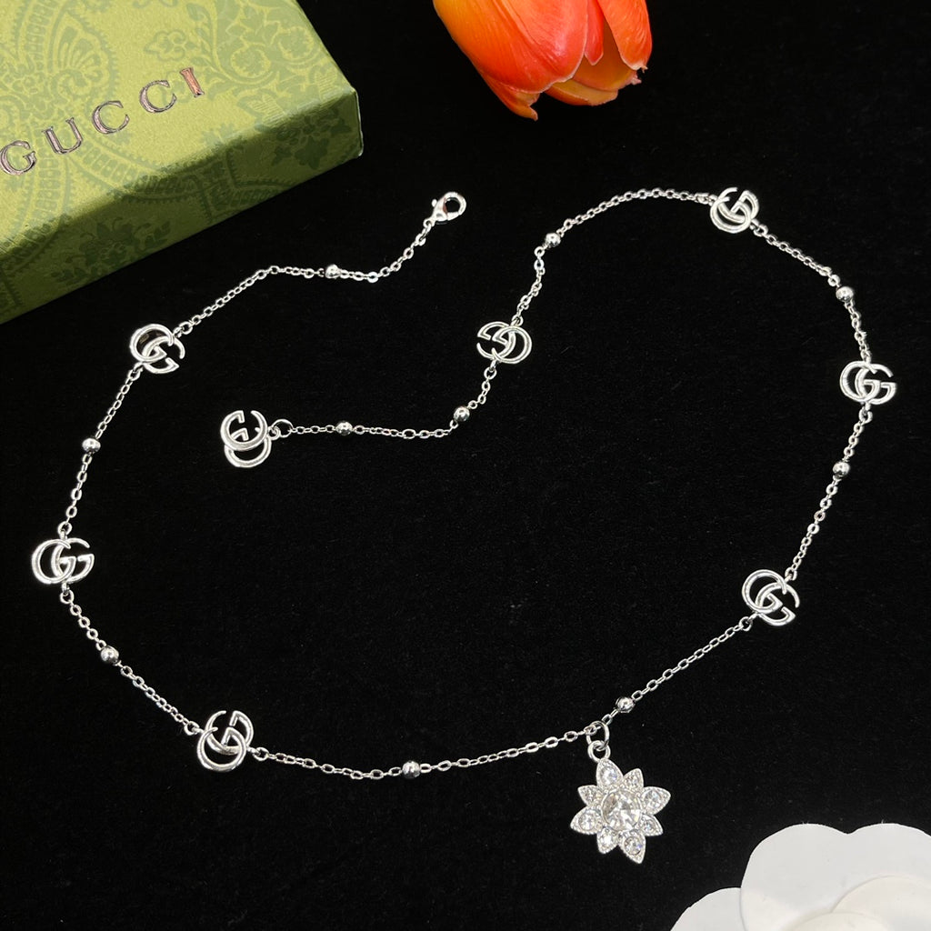 X1R75B27X Popular   Necklaces .