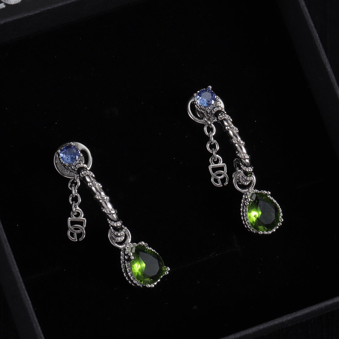 X1Z95A62E Popular Earrings