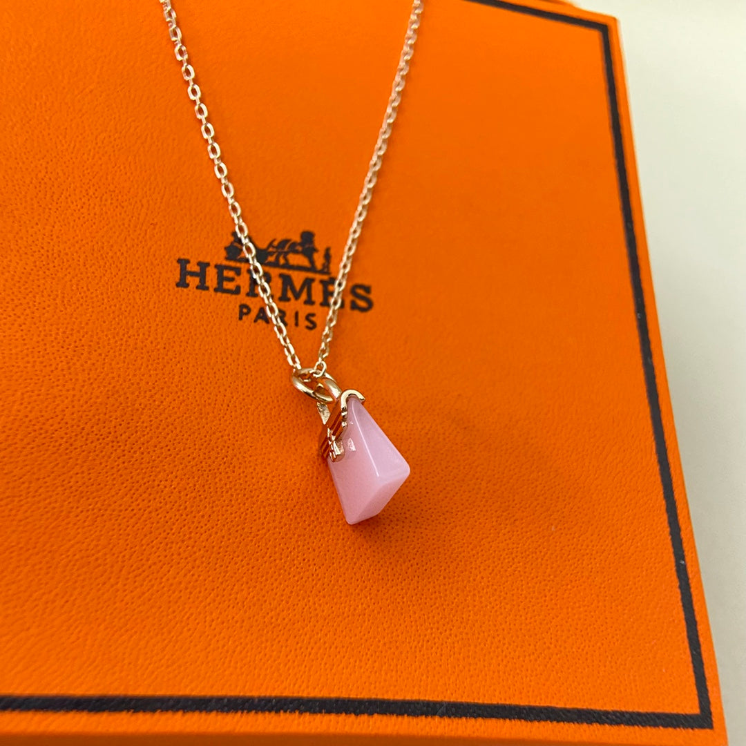 X1Q85H242X Popular Necklace