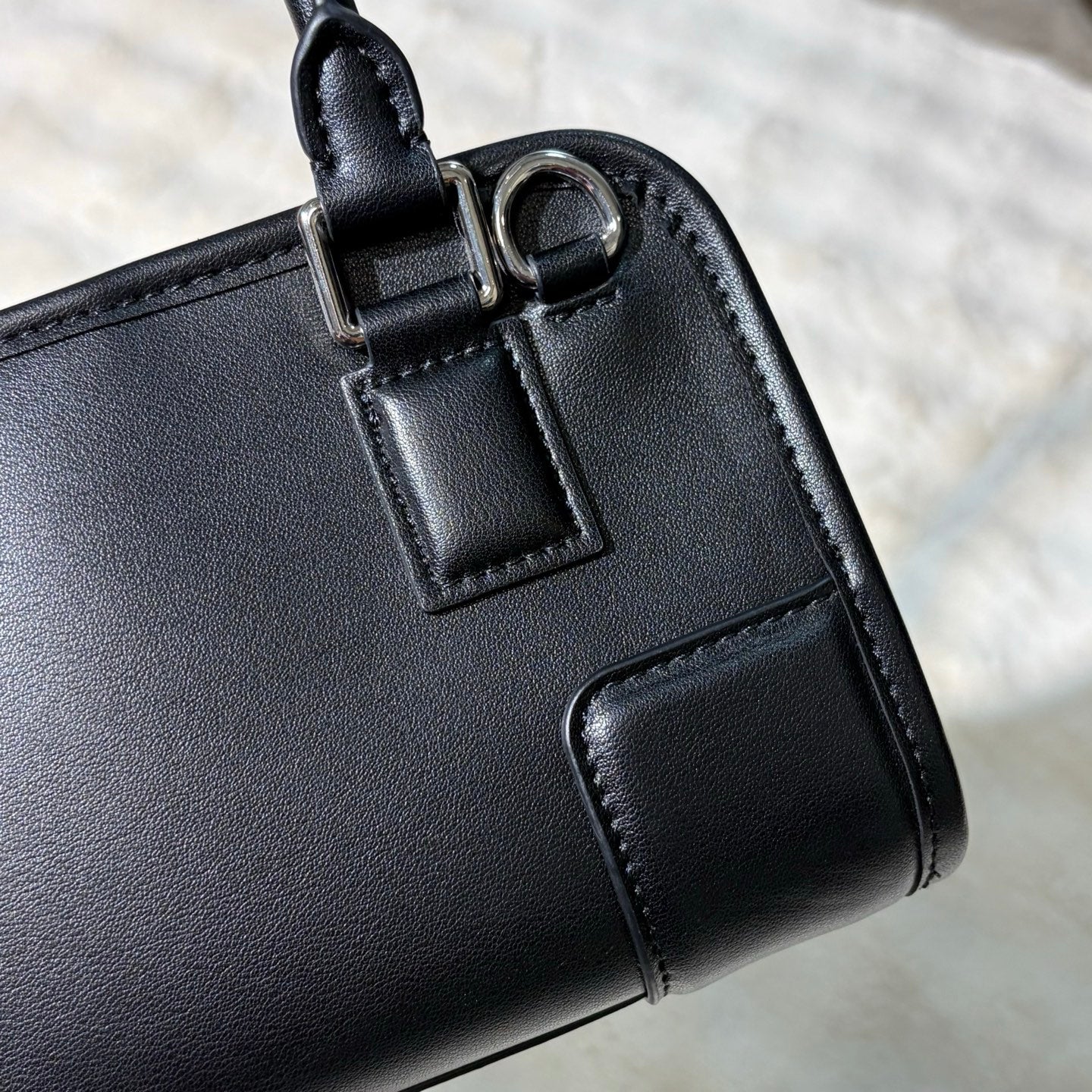 B1R46A4 Popular leather bag