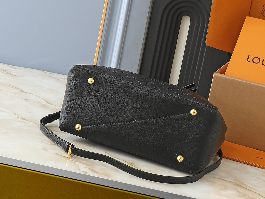 B1W35E115 Popular leather bag