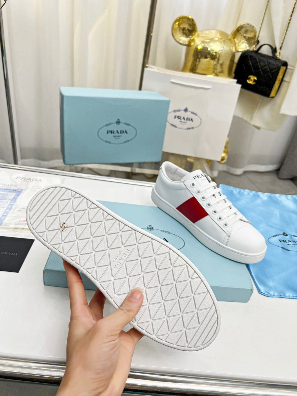 Z2R85P48  Popular high-quality shoes