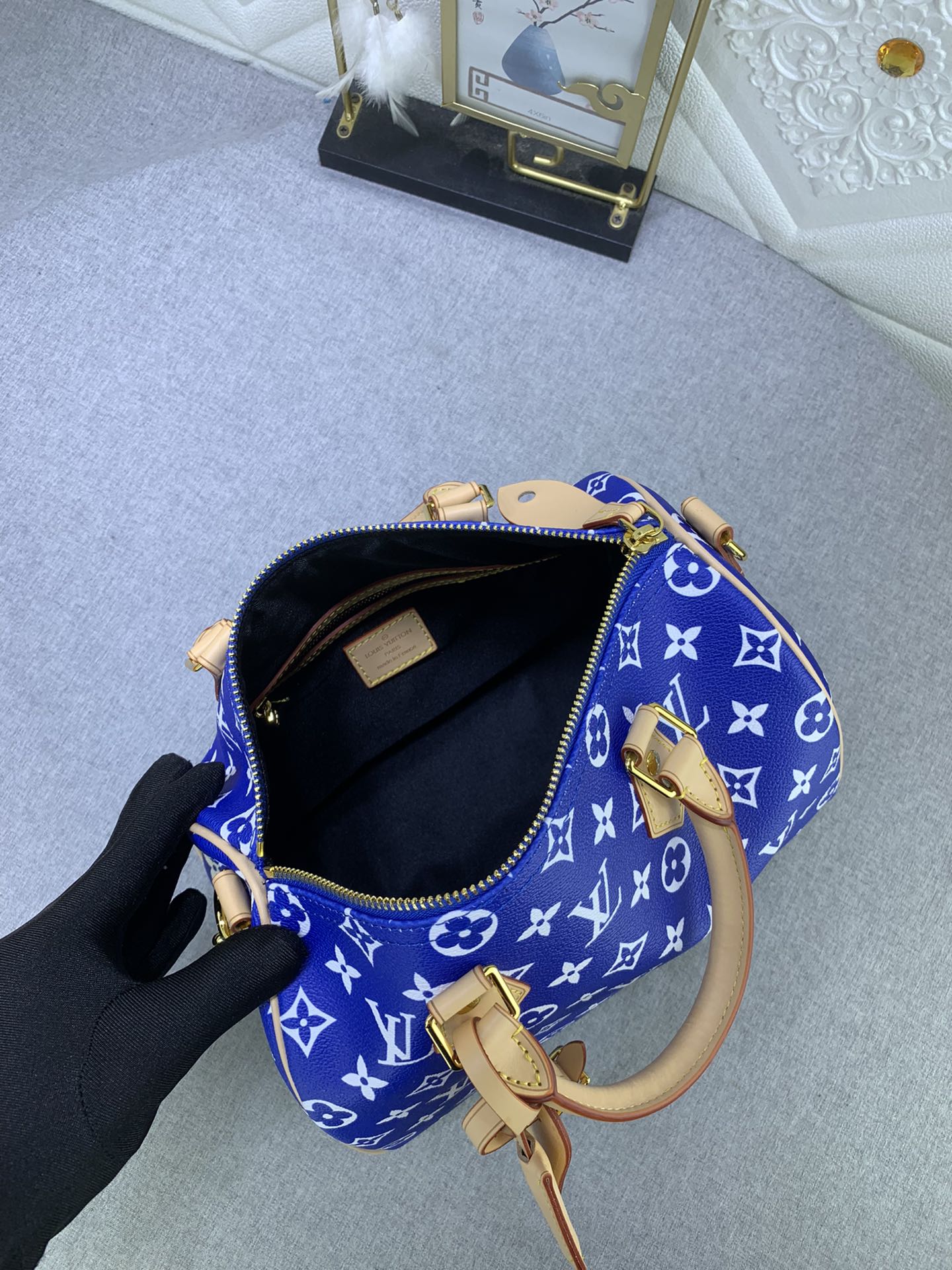 B12X44E268 Popular  leather bag 