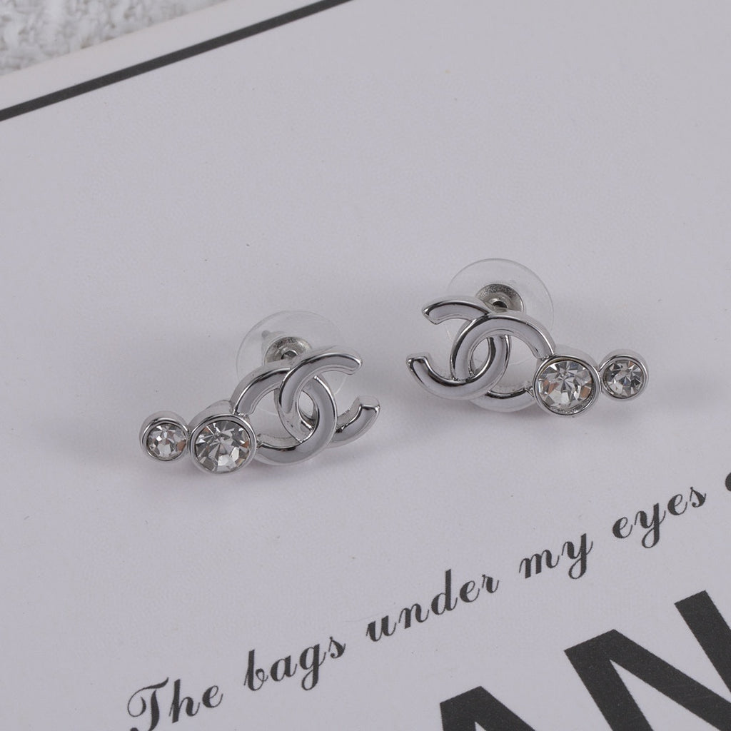 X1Z94C1081E Popular  Earrings