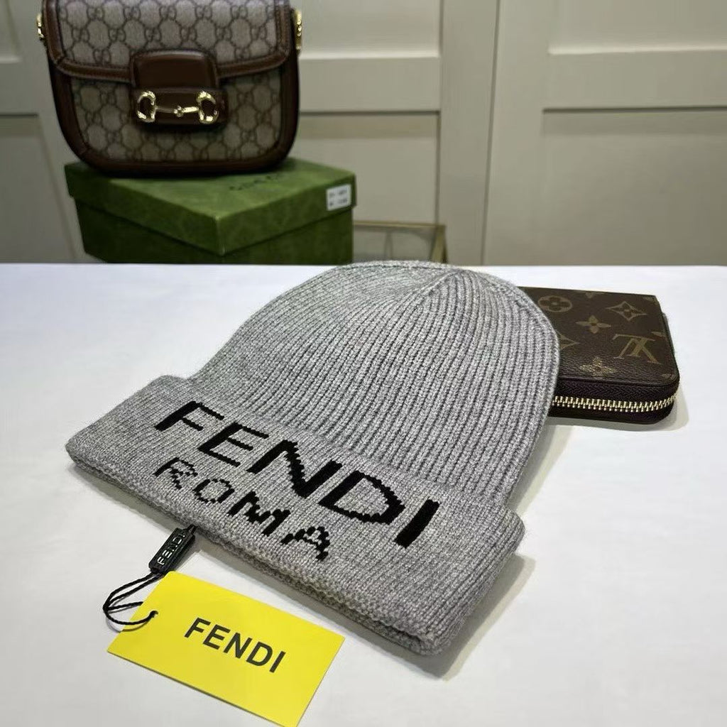 M1R86F47 Popular hats