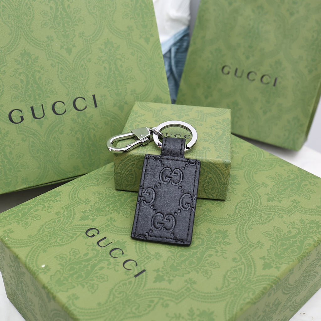 A1Z105B102 Popular bag 's charms accessories