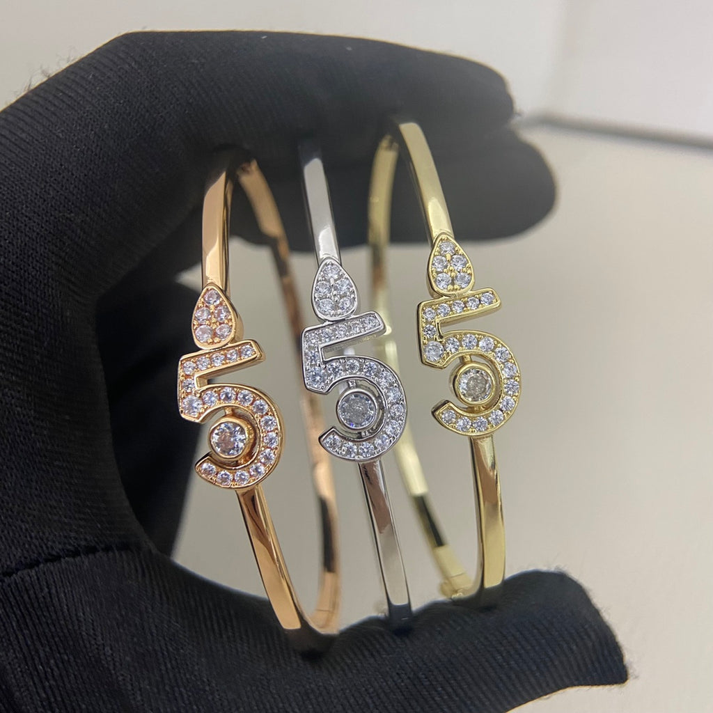 X1Q85C38K  Popular Bracelets