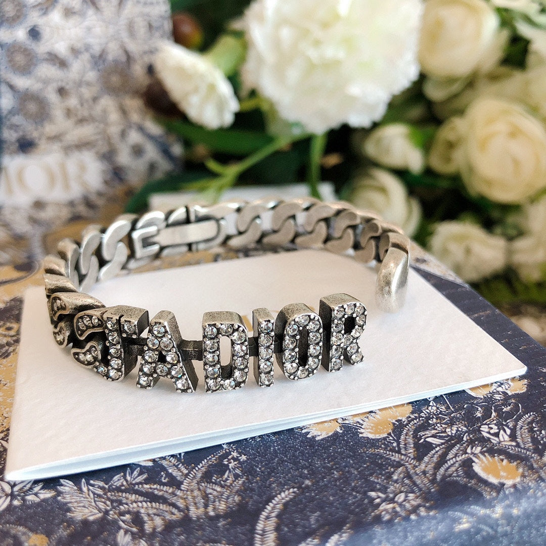 X1Y83D26K  Popular Bracelets
