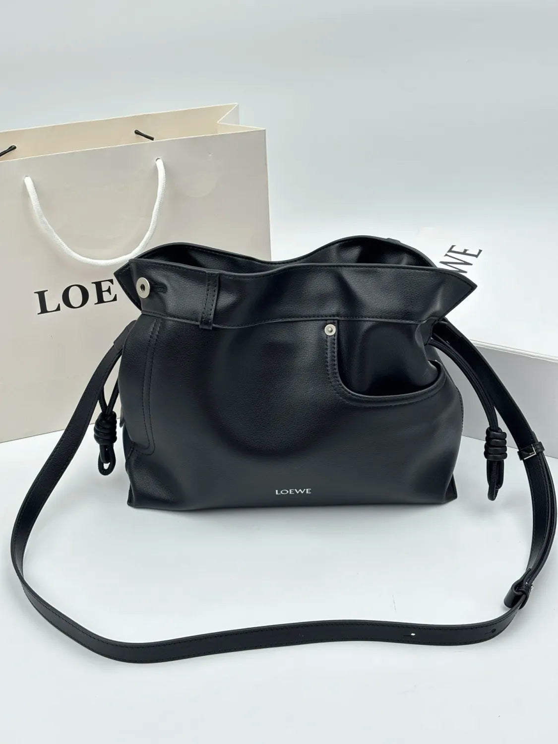 B1P36A47 Popular leather bag