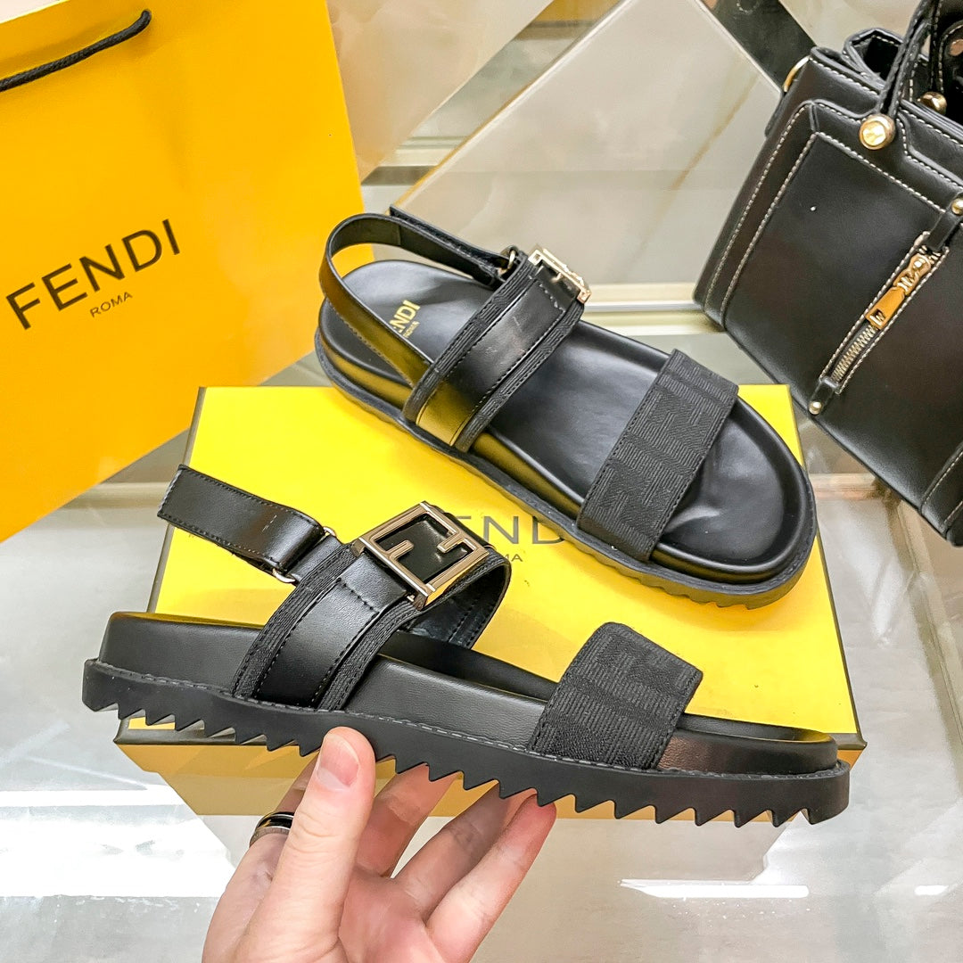 Z1Z54F71 Popular sandals