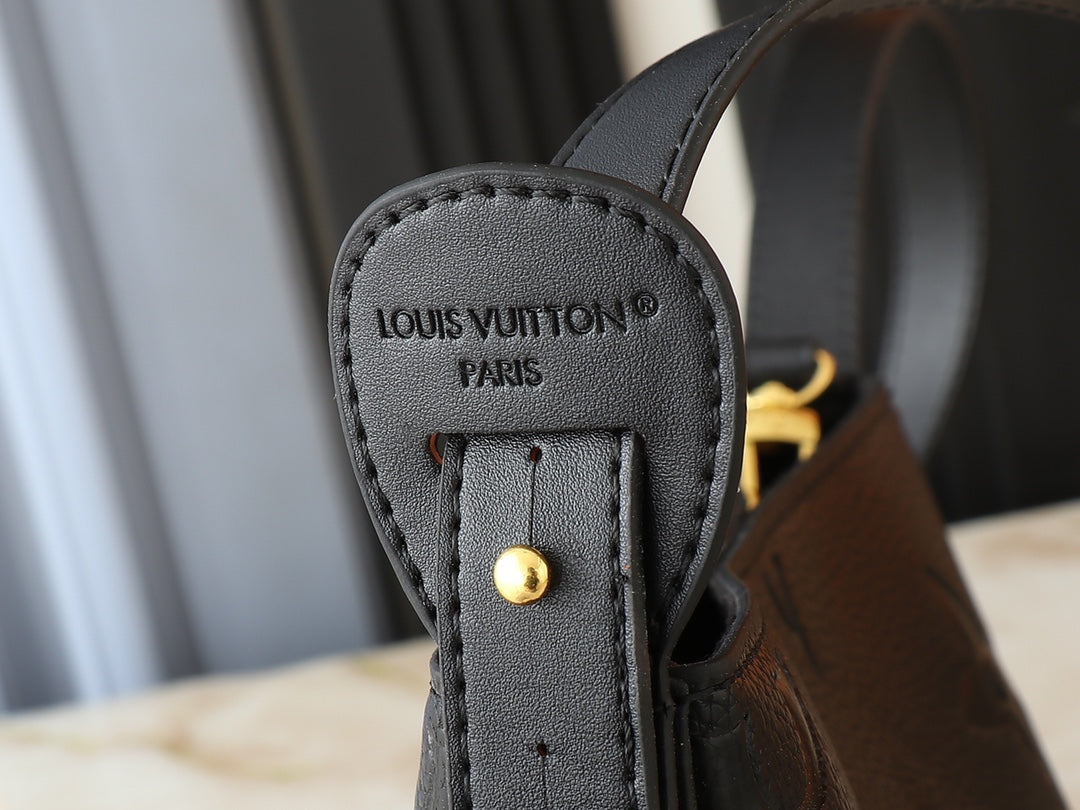 B12W15E3 Popular  leather bag