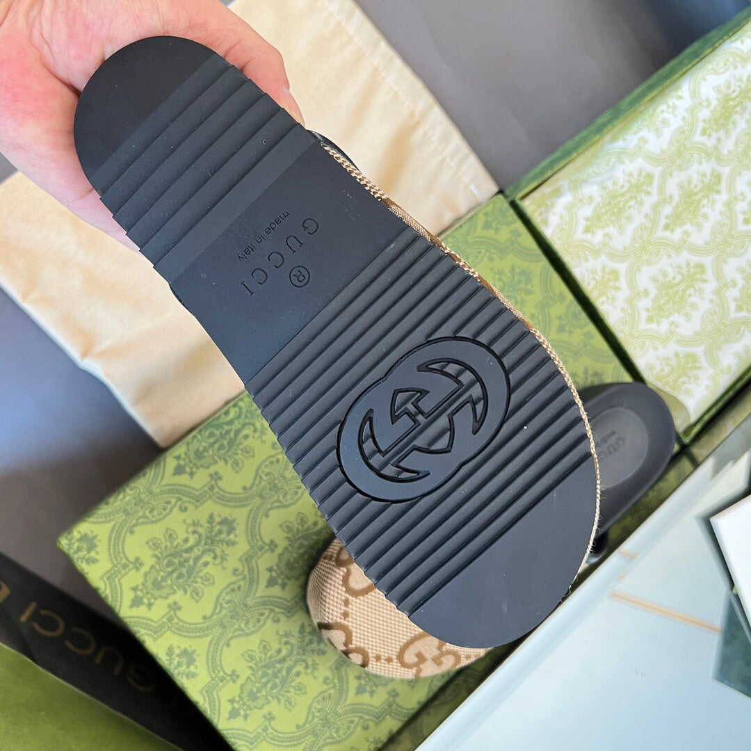 Z2YB26 Popular Slippers