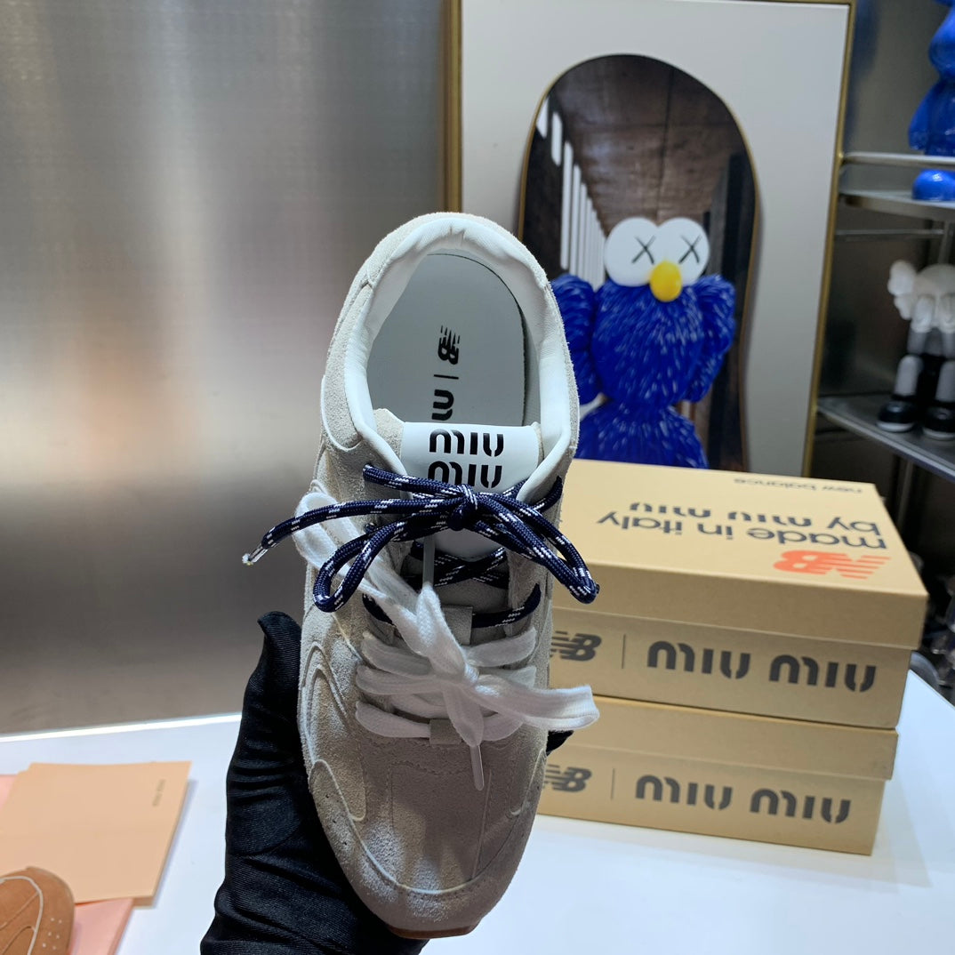 Z1P54A118 Popular shoes