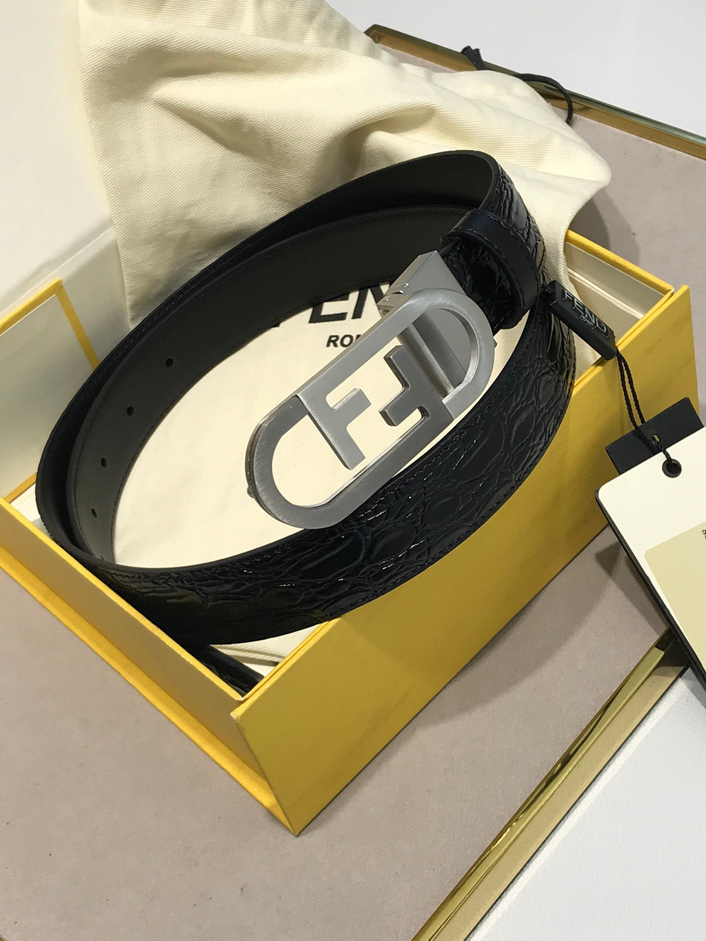 P1Q64F91 Popular  High quality belt With full package