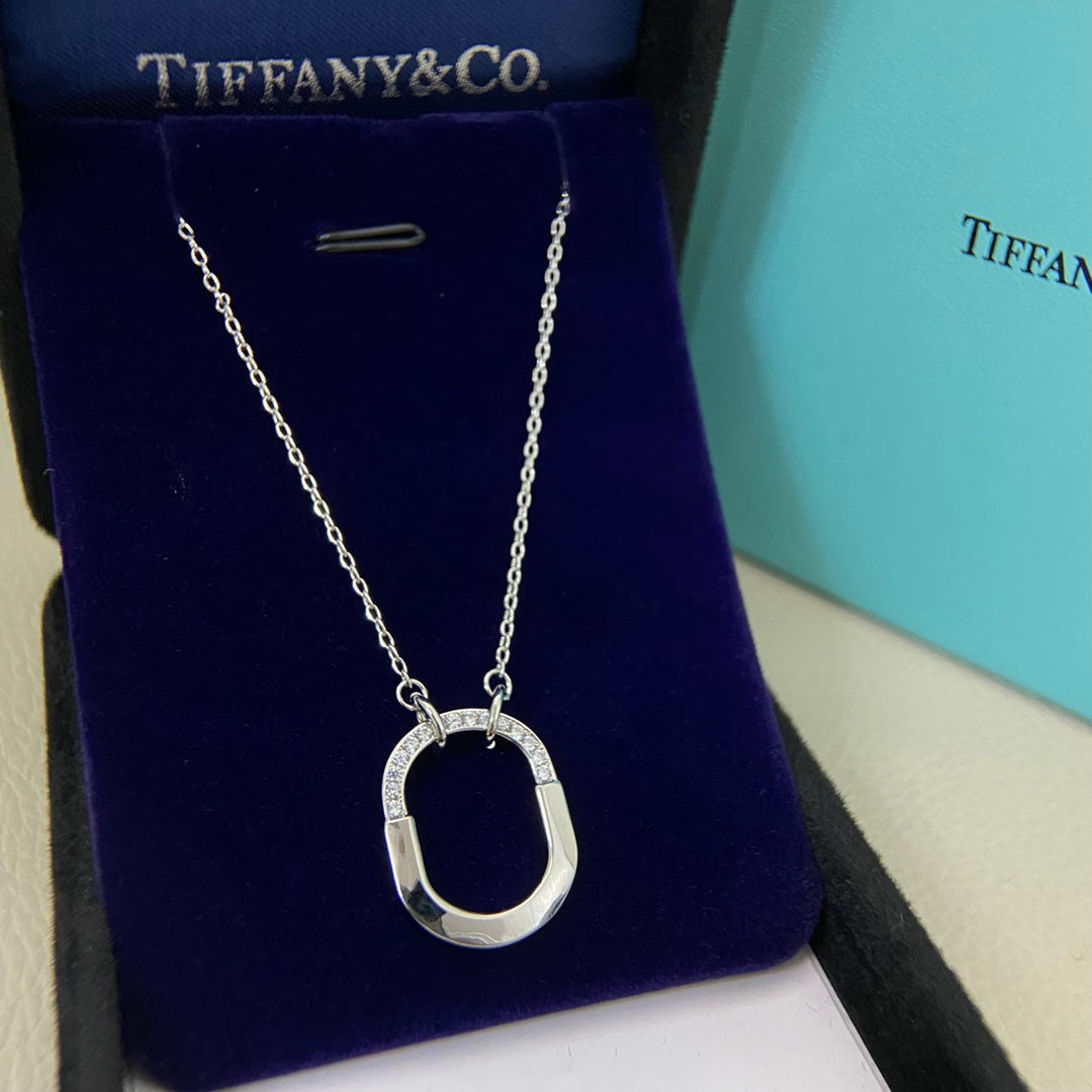 X1Q85T163X Popular Necklace