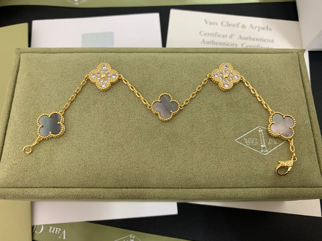 X5X53VA179K  Popular bracelets 5 flowers normal size1.5cm flower