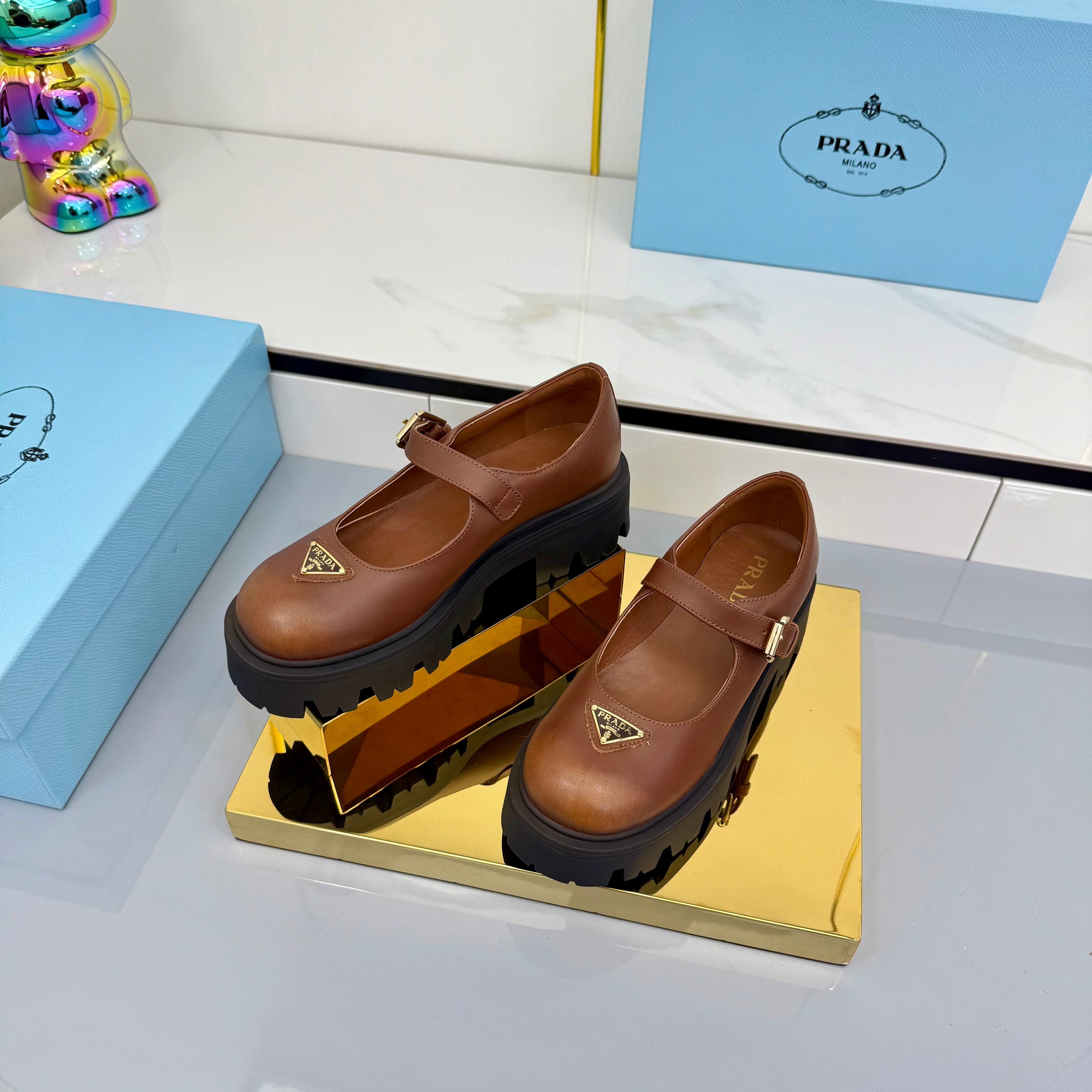 Z2Q105P308 Popular high-quality Shoes