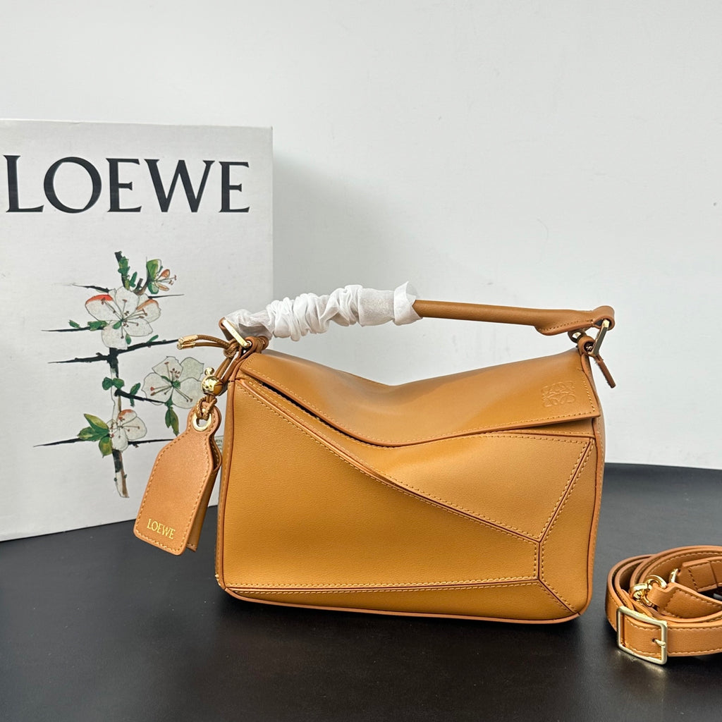 B1R46A9 Popular leather bag