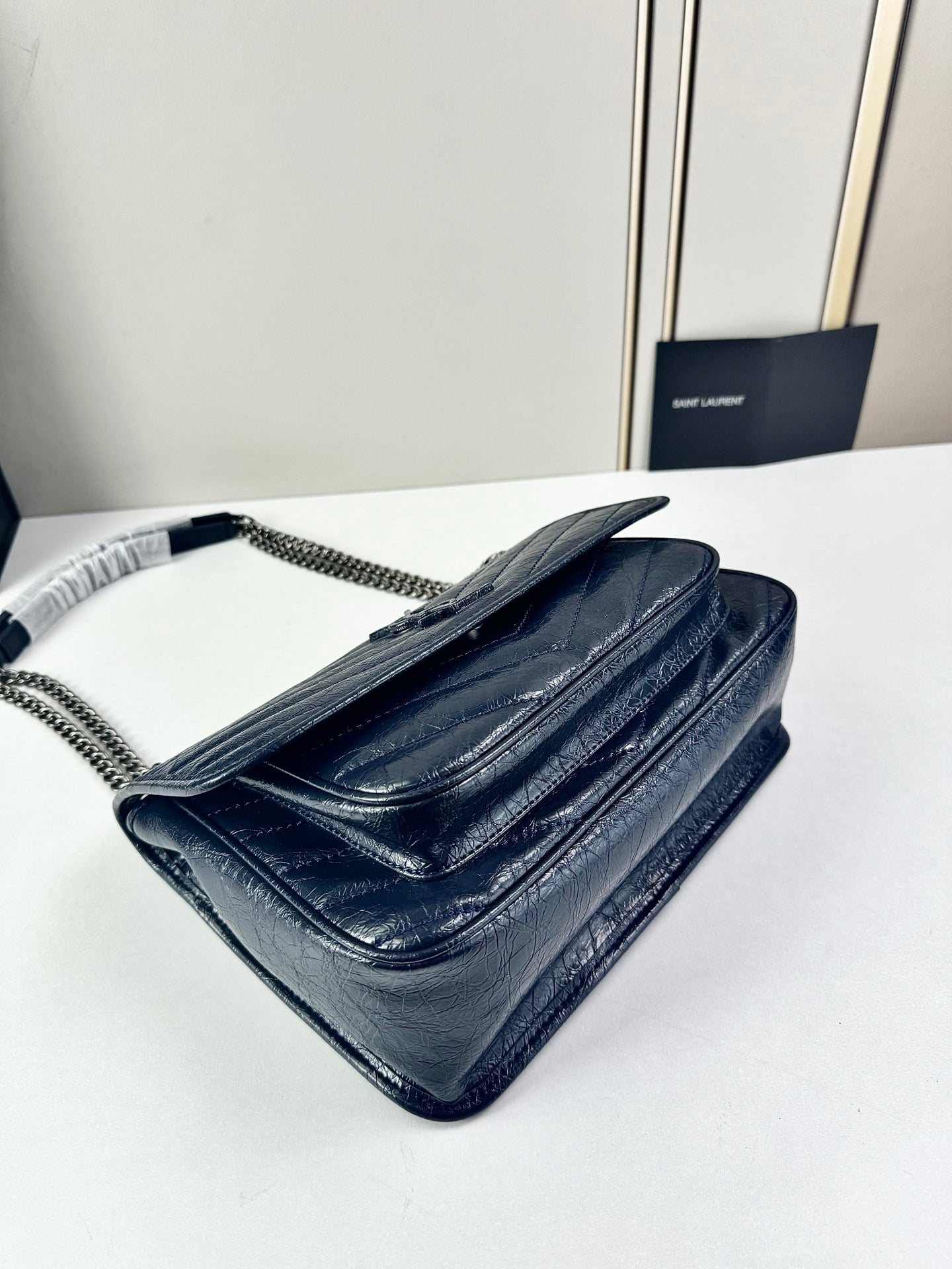 B1R76SL16 Popular leather bag