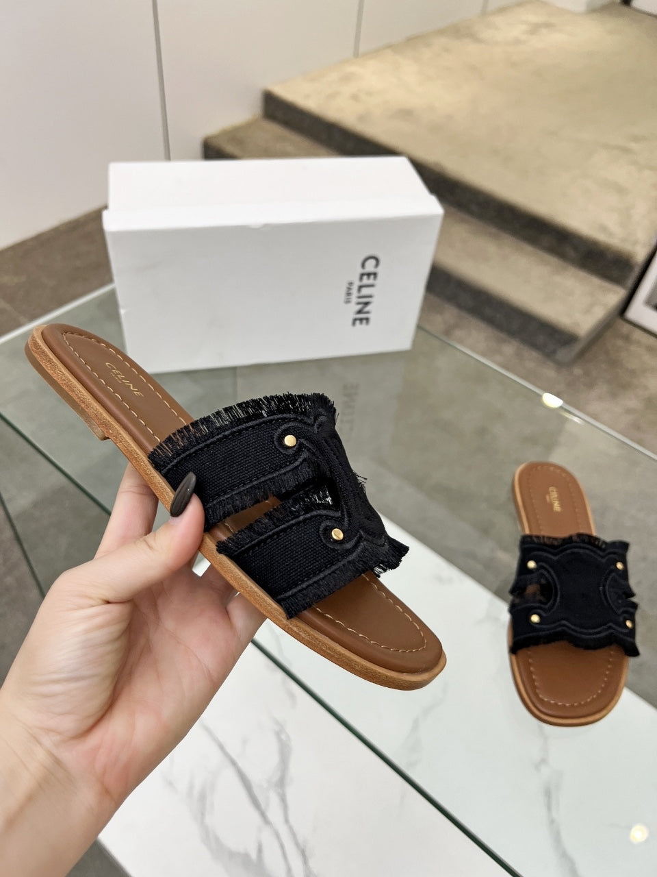 Z2Q55CL25 Popular  leather shoes