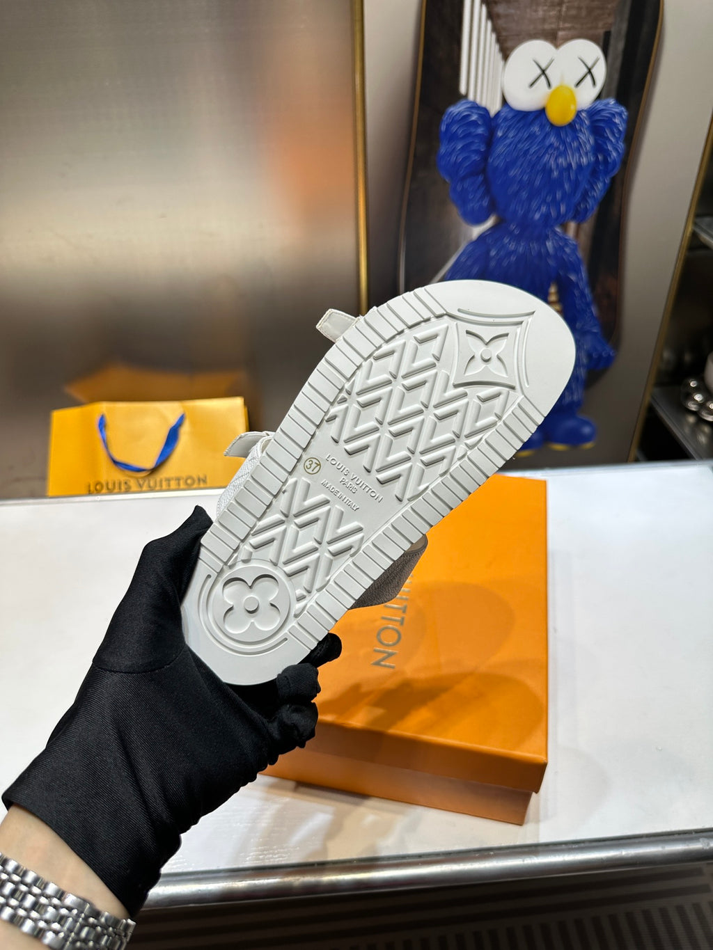 Z1ZE10 Popular sandals