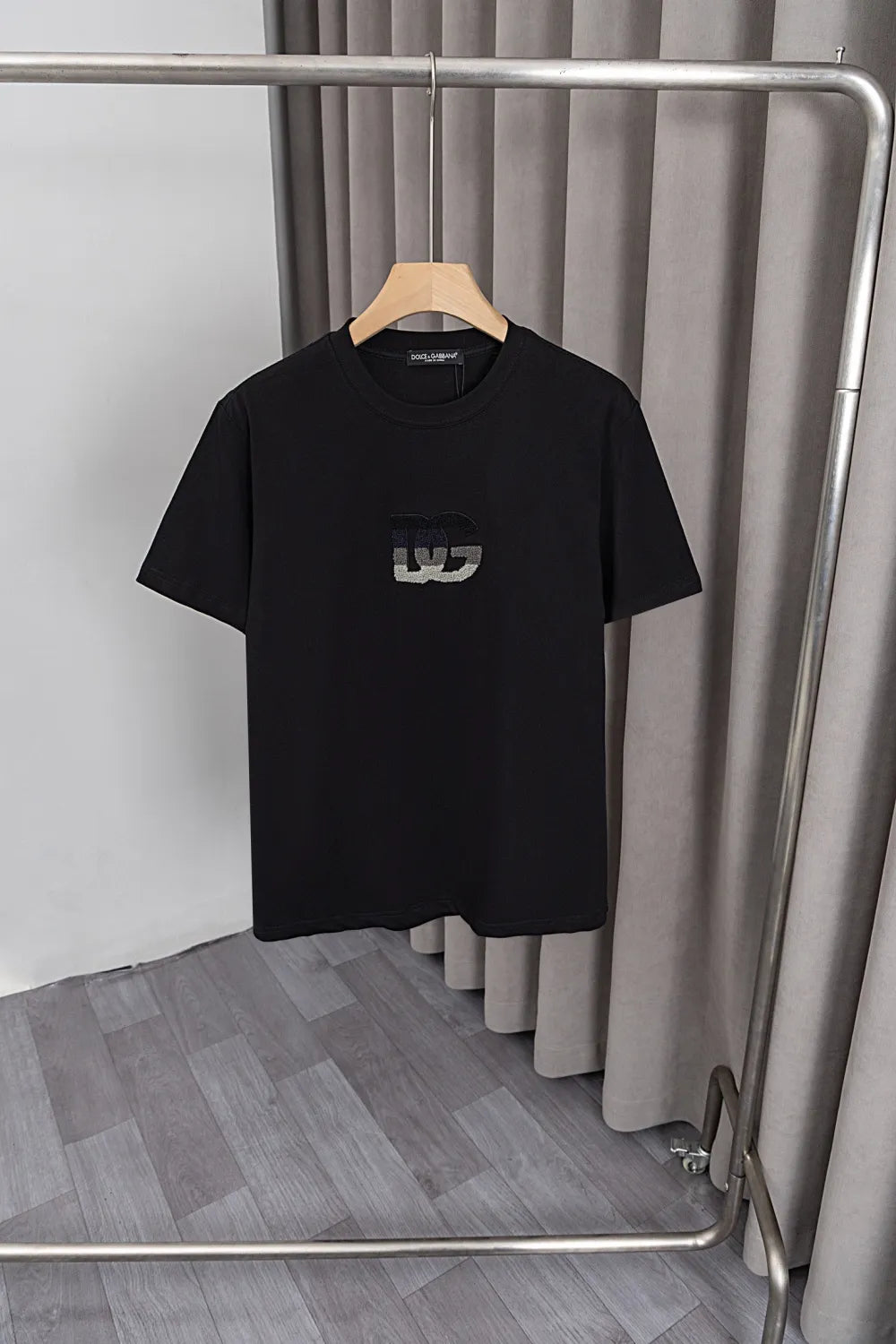 U1W25A12  Popular T-shirts