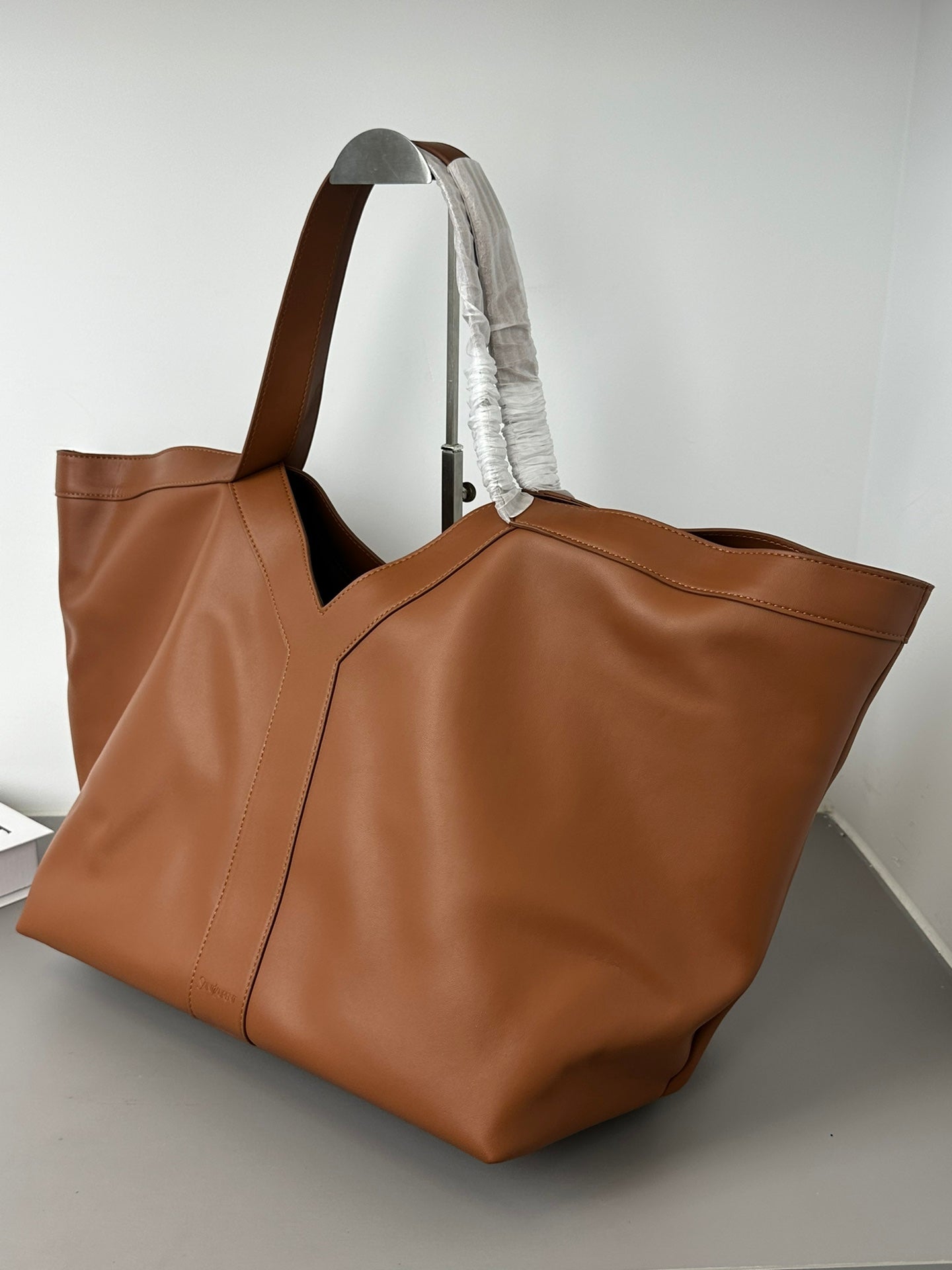B1X104SL51 Popular    leather bag
