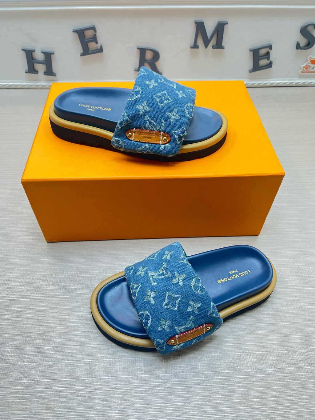 Z5ZE100 Popular slippers Sole thickness 5cm