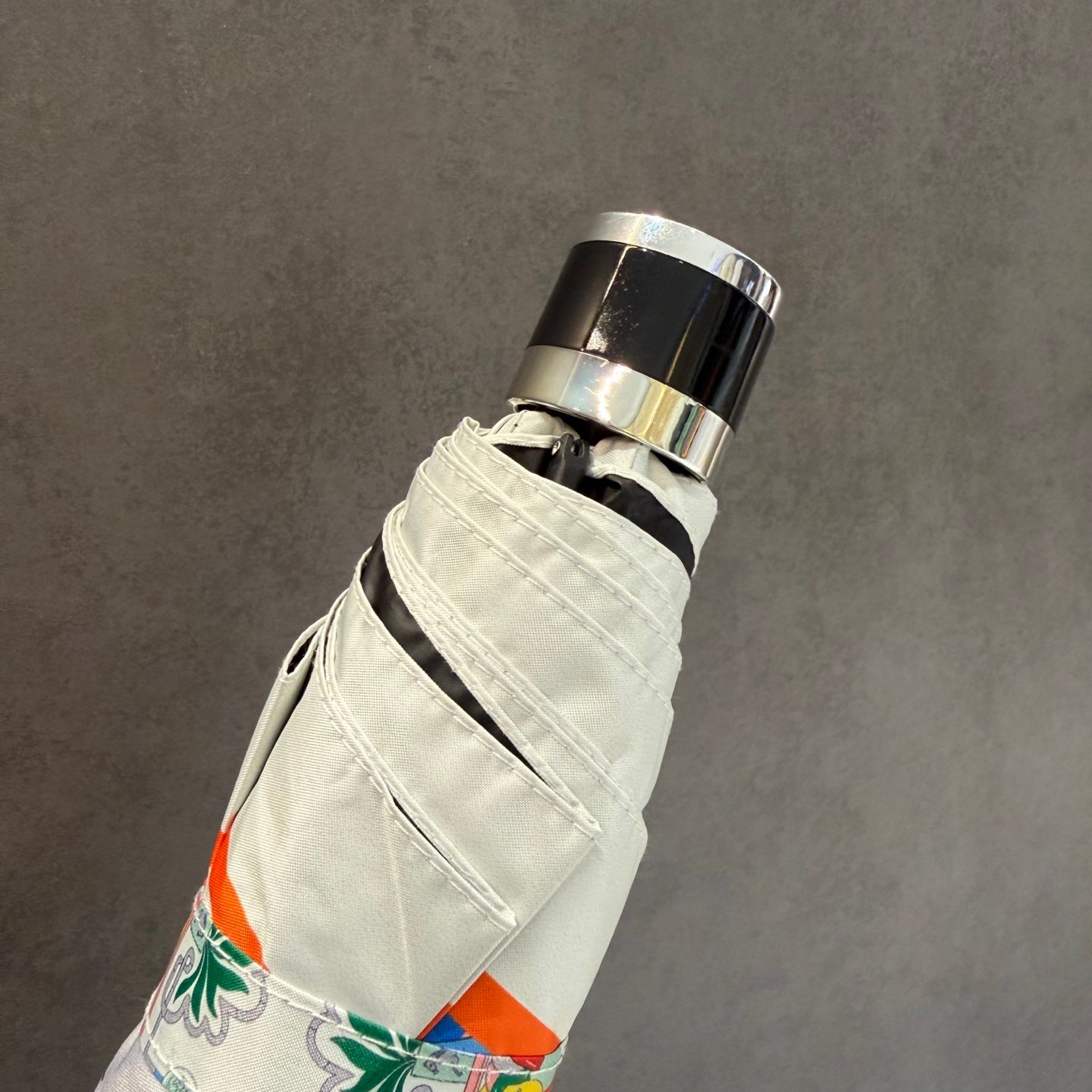 J1N36H6 Popular UV resistant umbrella