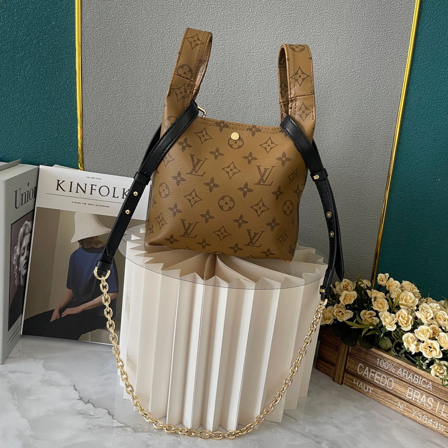 B1X34E274 Popular   leather bag 