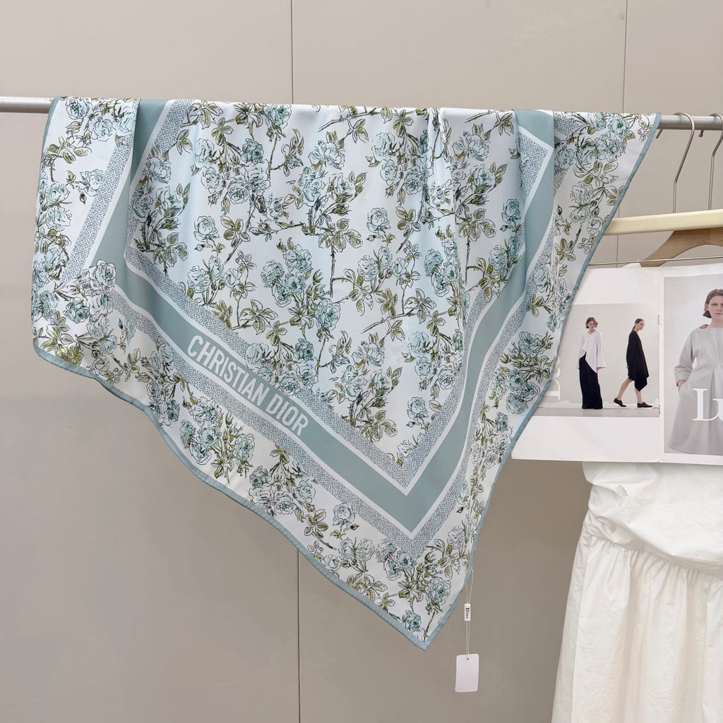 W1N36D17 Popular Silk Scarve