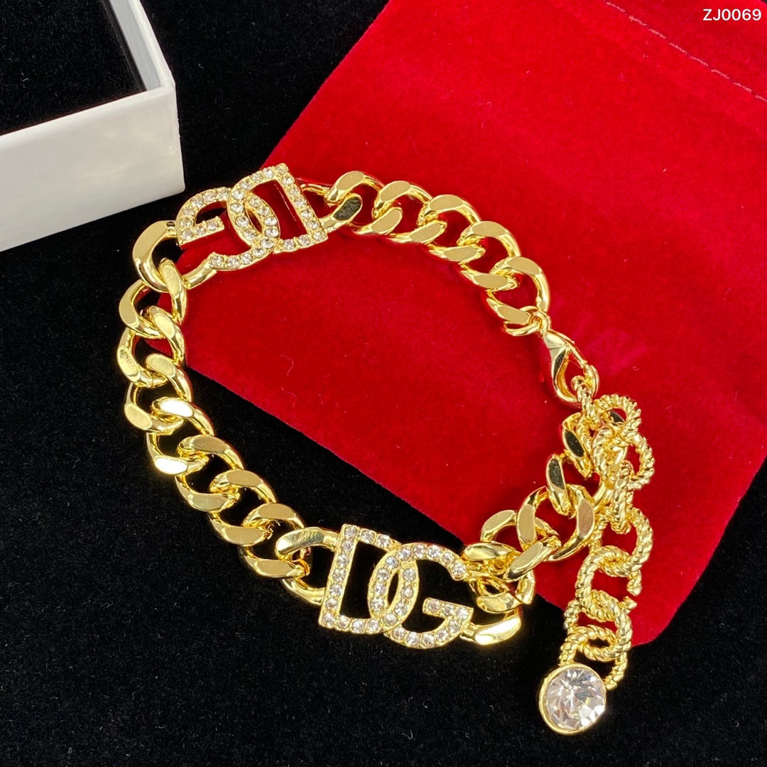 X1N73A136K  Popular bracelet