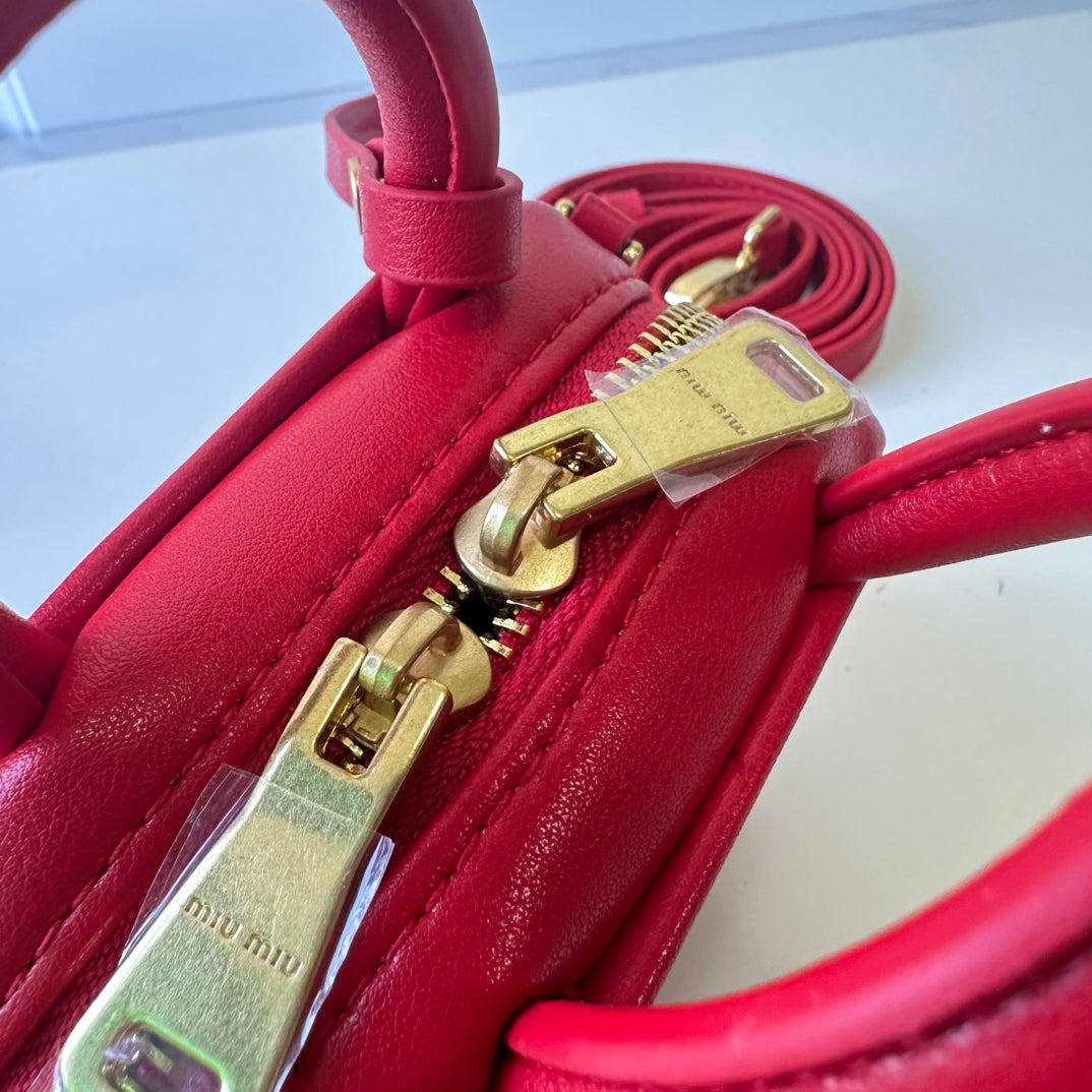 B1P46A163 Popular leather bags