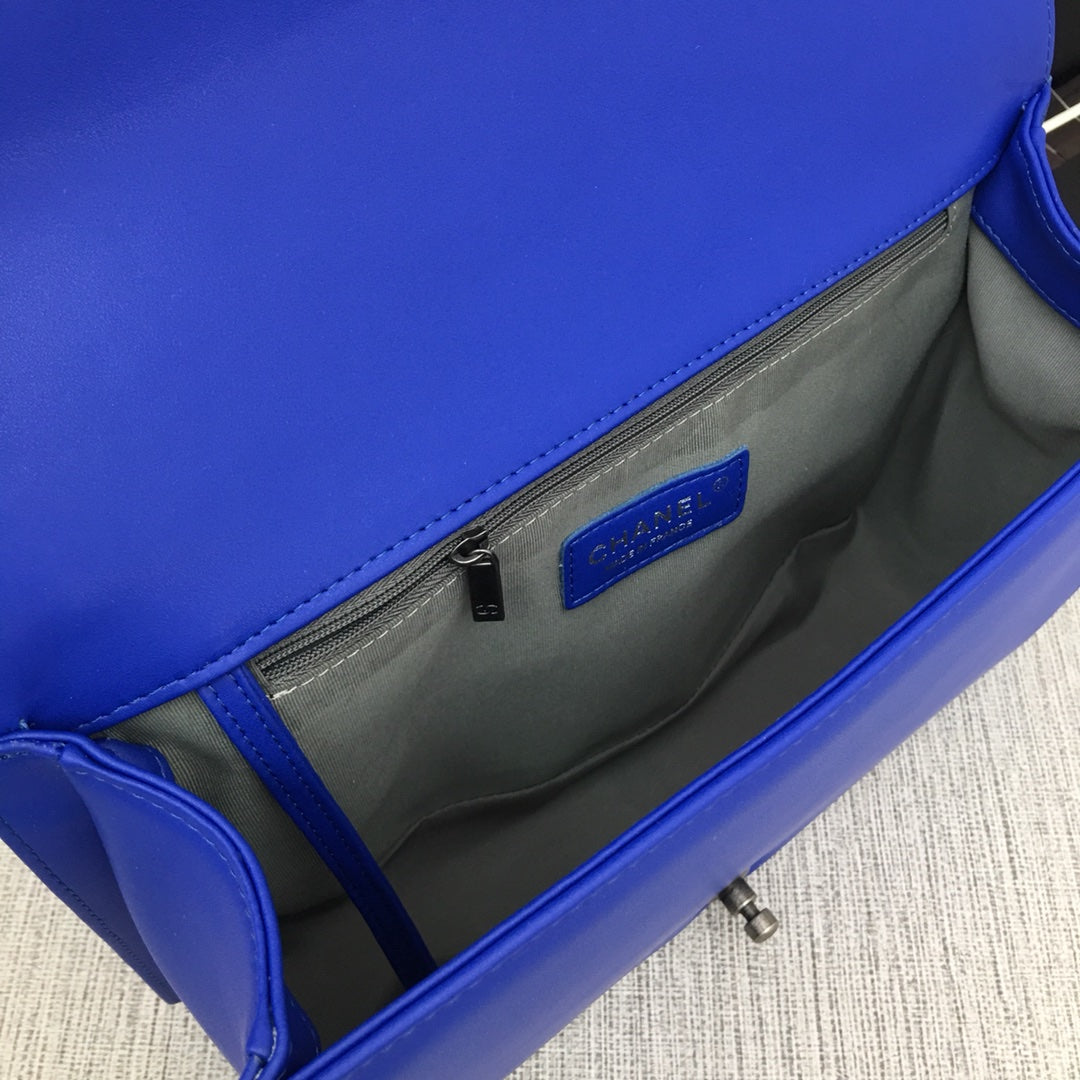 B5X121C60 Popular  leather bag 