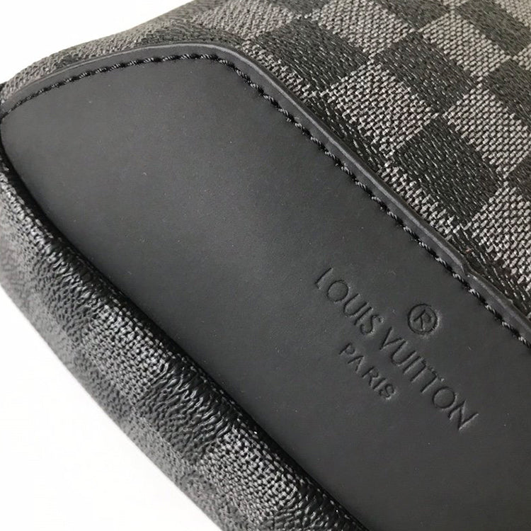 B1P20E19 Popular  leather bag 