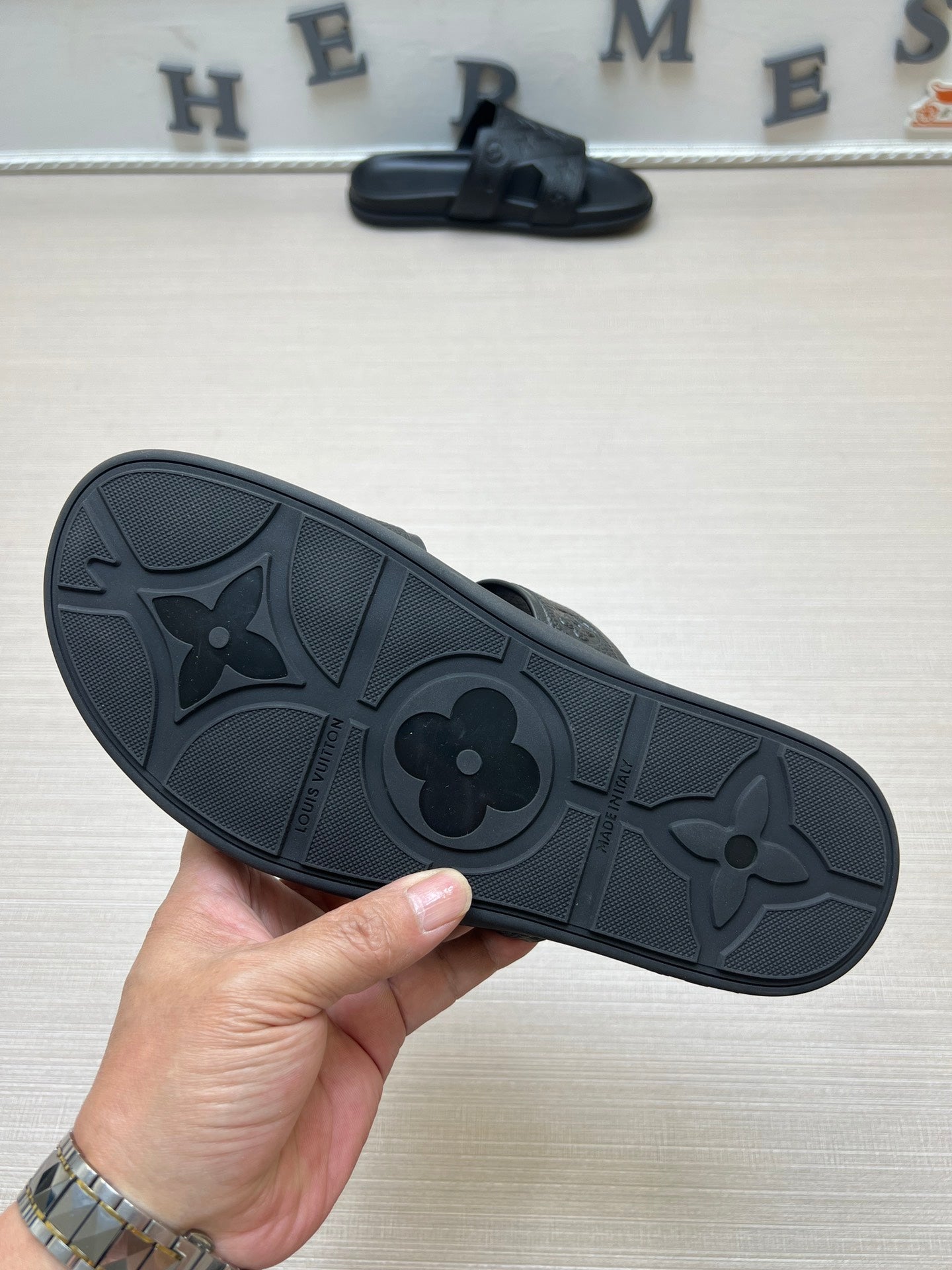 Z5ZE68 Popular slippers