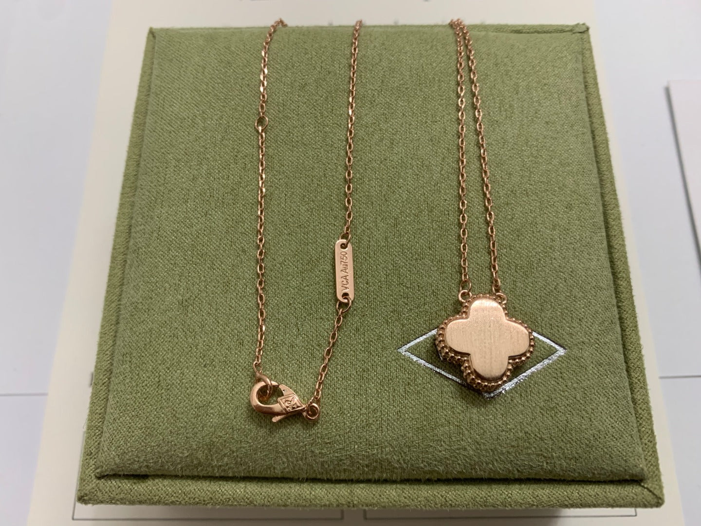 X5X53VA185X Popular  1 flower necklace