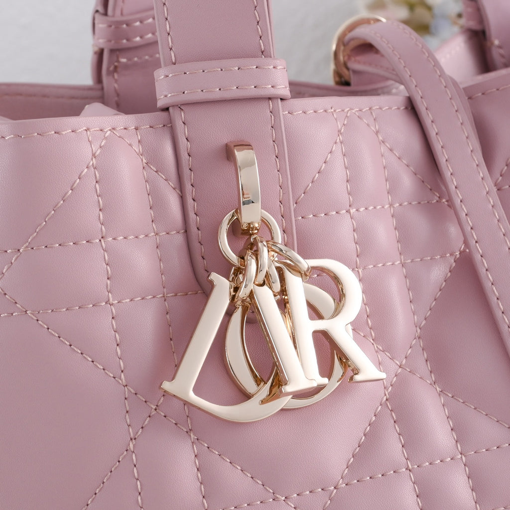 B1R76D40 Popular leather bag