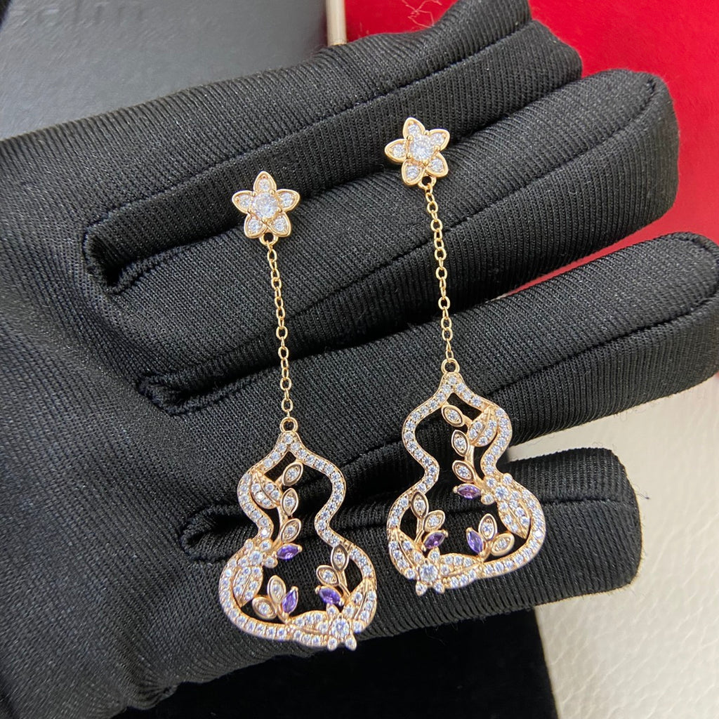 X1Z95A18E Popular Earrings