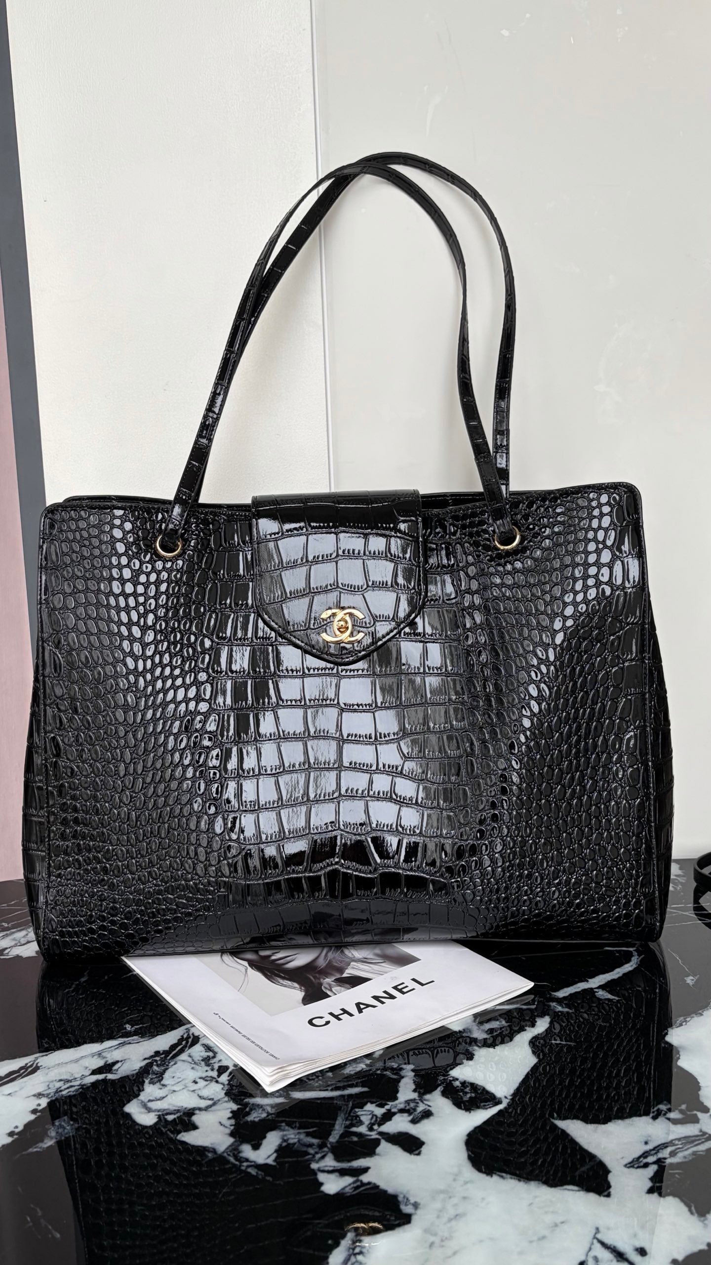 B1R76C25 Popular leather bag