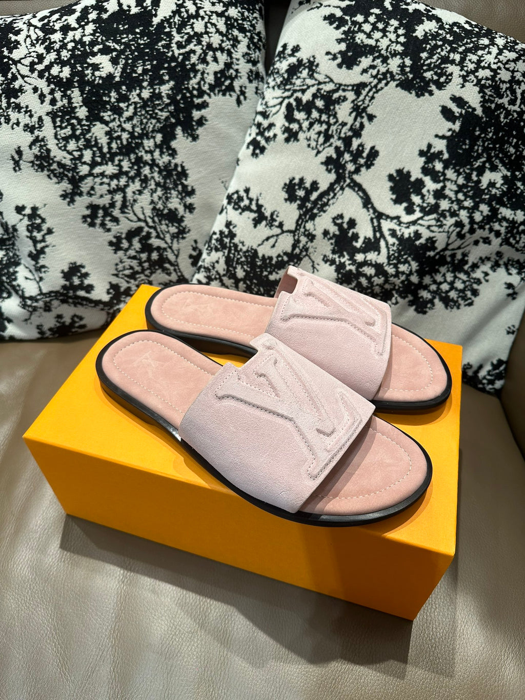 Z2Z85E25  Popular leather Shoes