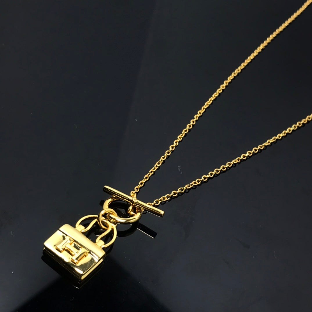 X1Q85H320X Popular Necklaces