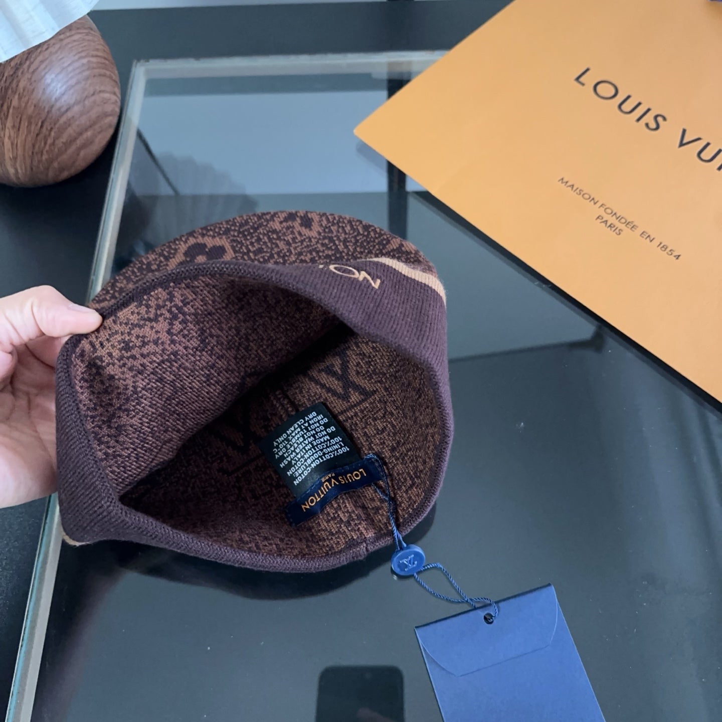 M1R86E19 Popular hats