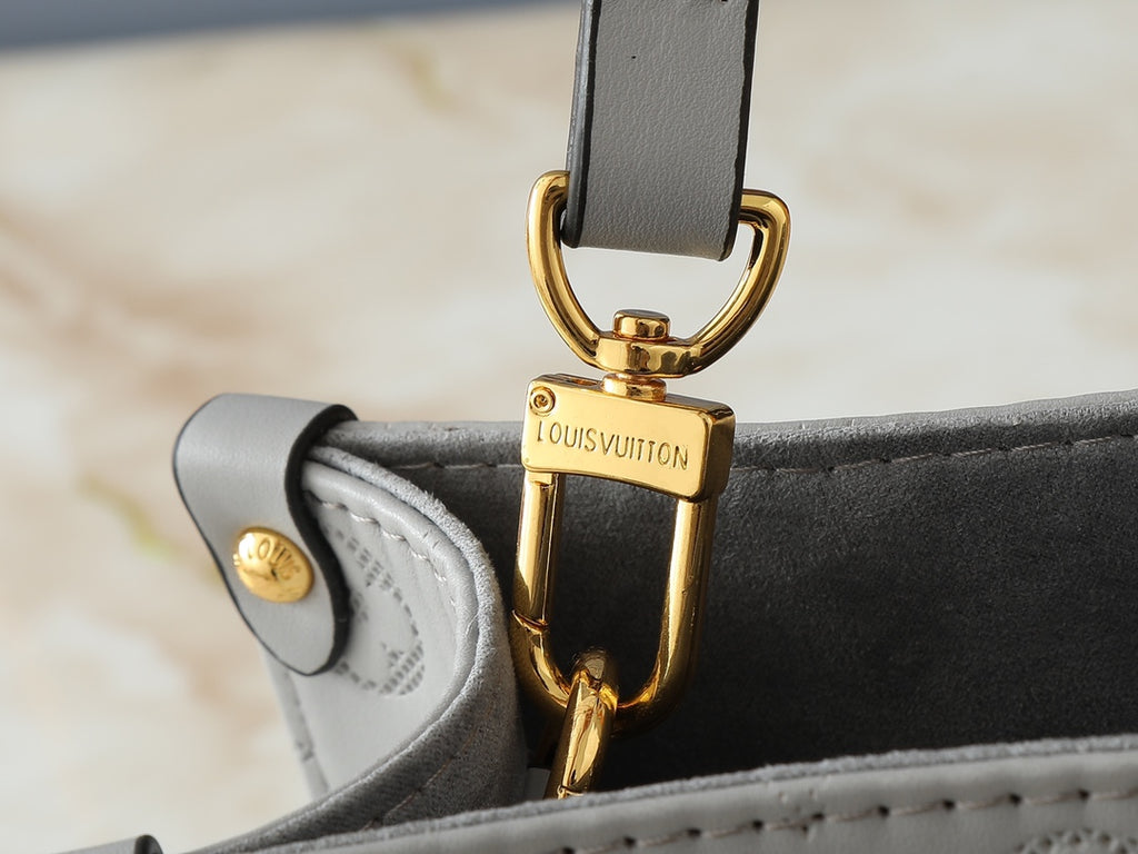 B1W35E93 Popular  leather bag