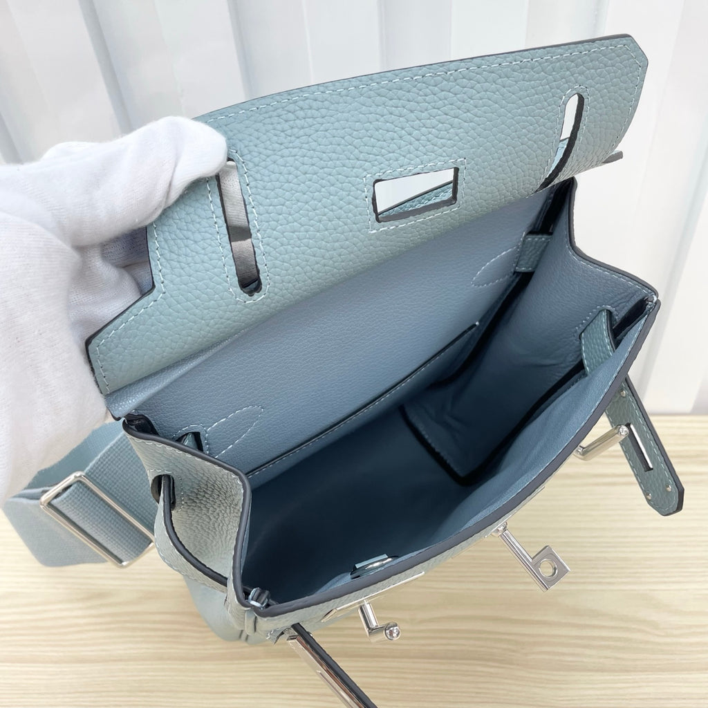 B1P36H46 Popular leather bag